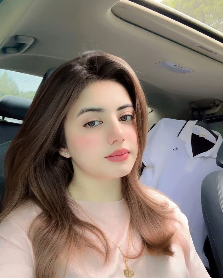 Escorts in Clifton Karachi